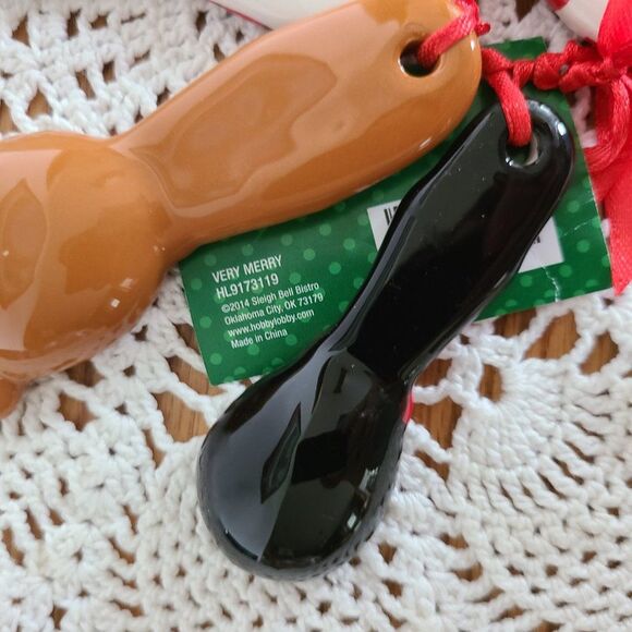 Sleigh Bell Bistro Porcelain Holiday Measuring Spoons Very Merry HL9173119 NWT - Picture 12 of 16